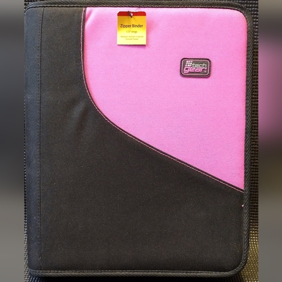 1.5" 3-Ring Binder with Zipper - Picture 1 of 5